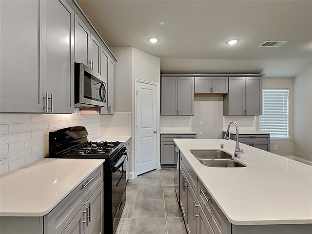 Photo - 2125 Johnson City Ave