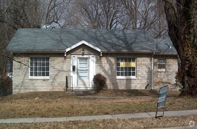 Building Photo - 517 W Minota St Rental