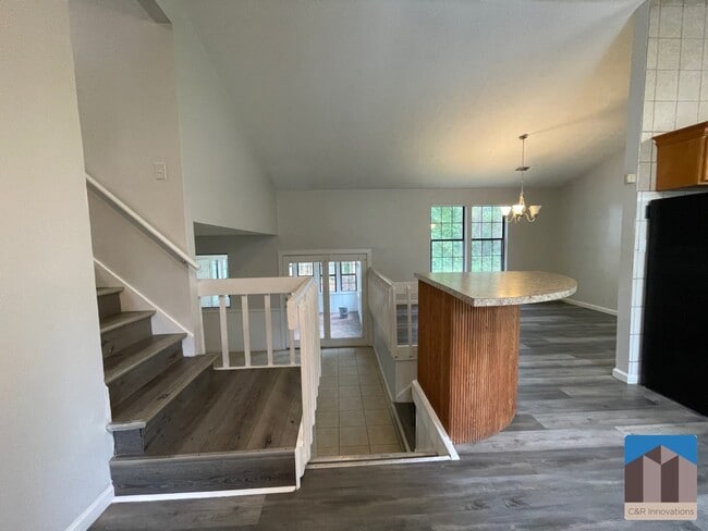 Photo - 1086 Riva Ridge Dr