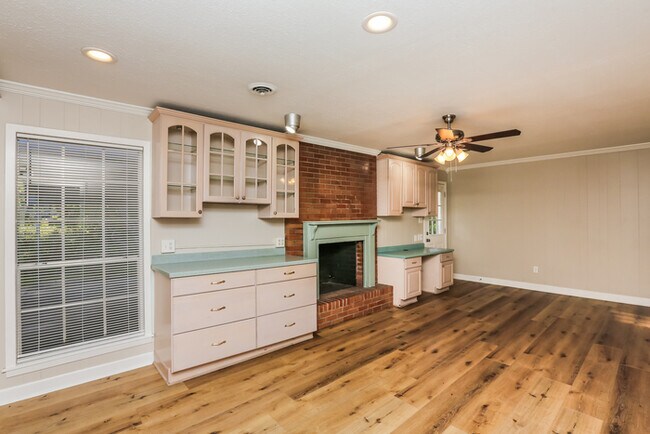 Photo - 3 Bedroom, 2 Bath in Clinton