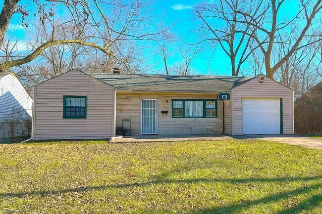 Building Photo - 2307 N Catherwood Ave Rental