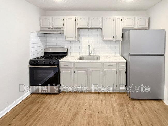 Photo - 5538 Walton Ave