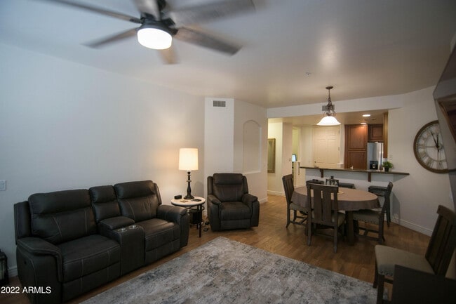 Photo - 5350 E Deer Valley Dr Unidad 1237