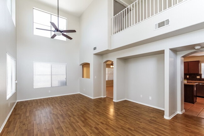 Photo - 4701 Cliff Breeze Dr