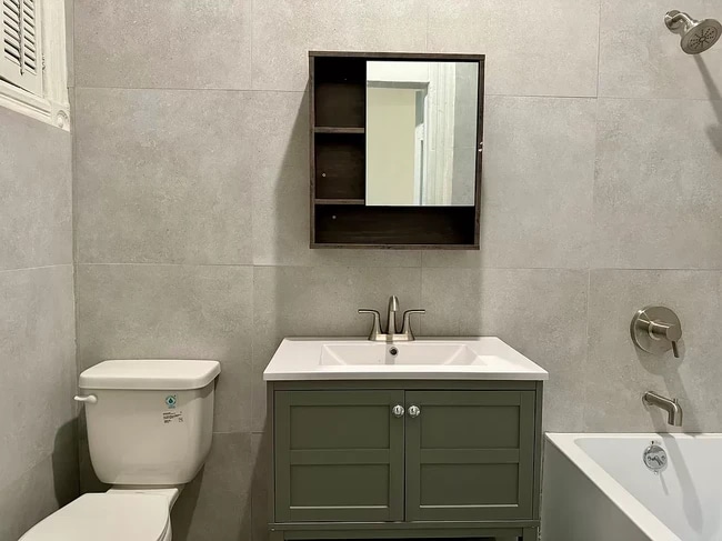 Photo - 652 Leonard St Unit Apartment 2