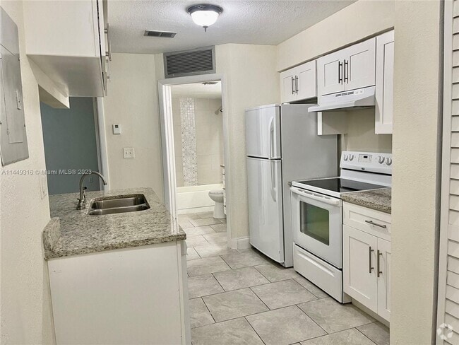 Building Photo - 17325 NW 67th Ct Rental