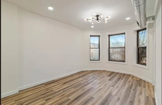 Photo - 1018 N Harding Ave Unit 2