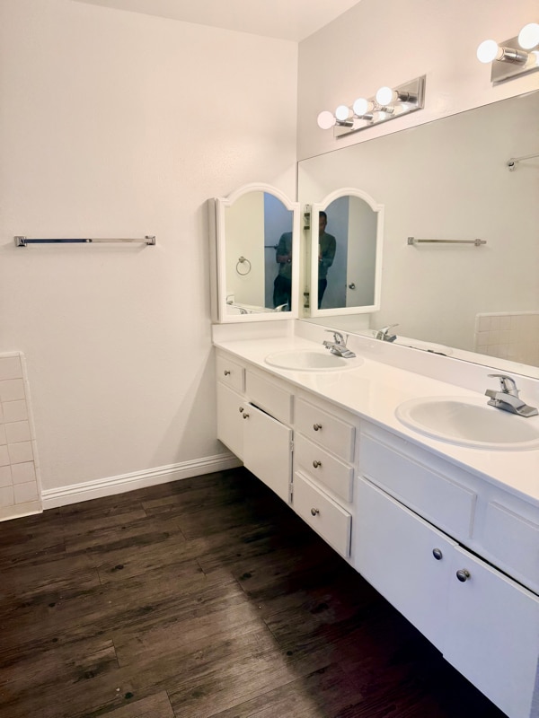 Photo - 17440 Burbank Blvd Unit 302