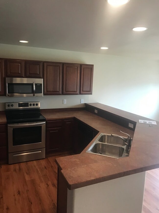 Photo - Spacious 4 Bedroom 2.5 Bath Home in River Rock