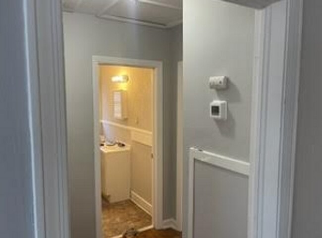 Photo - Mid-Century Modern