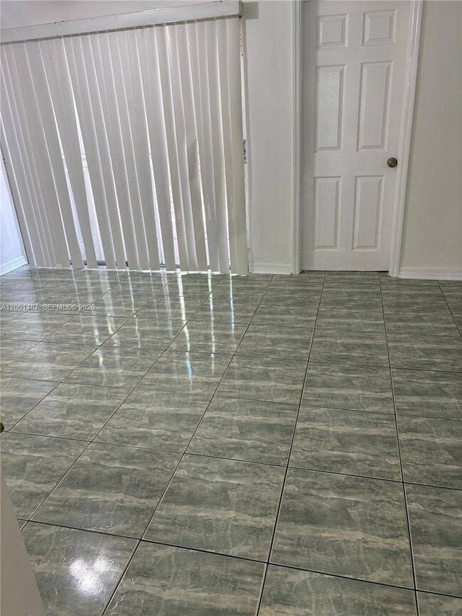 Photo - 270 NE 142nd St