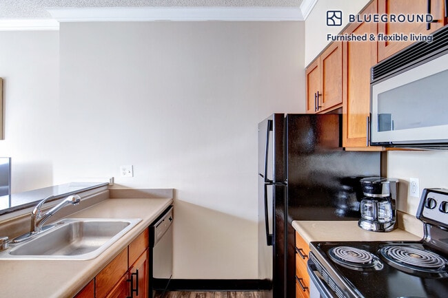 Photo - 1406 Western Ave Unidad FL7-ID202