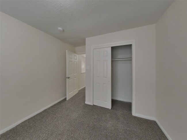 Photo - 2906 Crescent Bend Rd