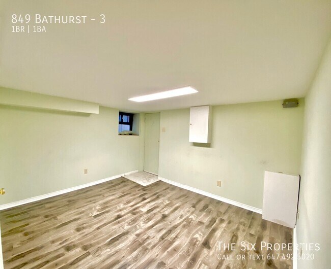 Photo - One Bedroom Apartment - Bathurst Subway Station Unit 3