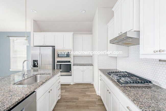 Photo - 2205 Redwing Dr