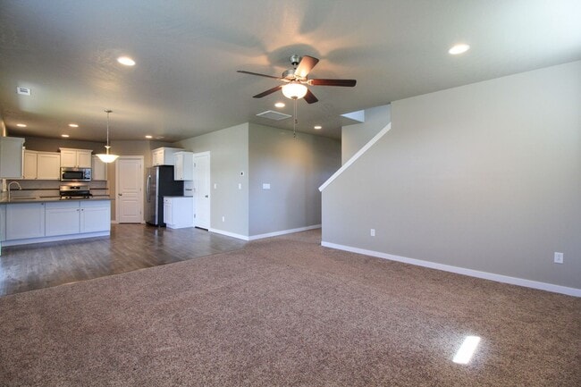 Photo - 4 Bedroom, 2.5 Bath Home in South Kennewick