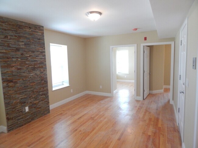 Photo - 28 Chelsea St Unidad 3