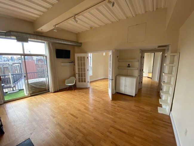 Photo - 1320 13th St NW Unidad 43