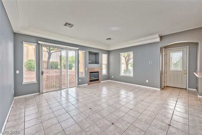 Photo - 220 Lorryn Ln