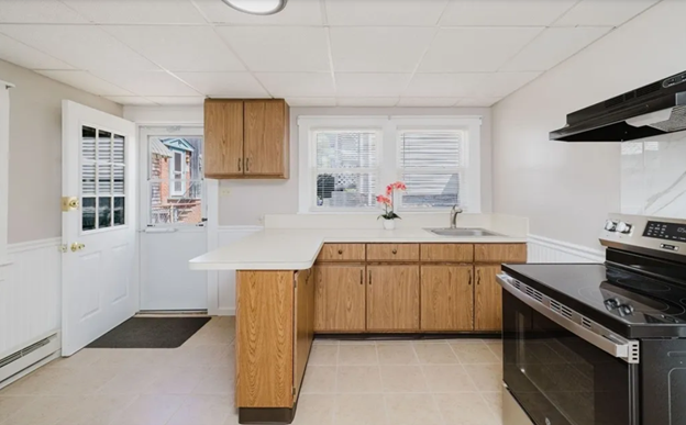 Photo - 69 Summerfield St