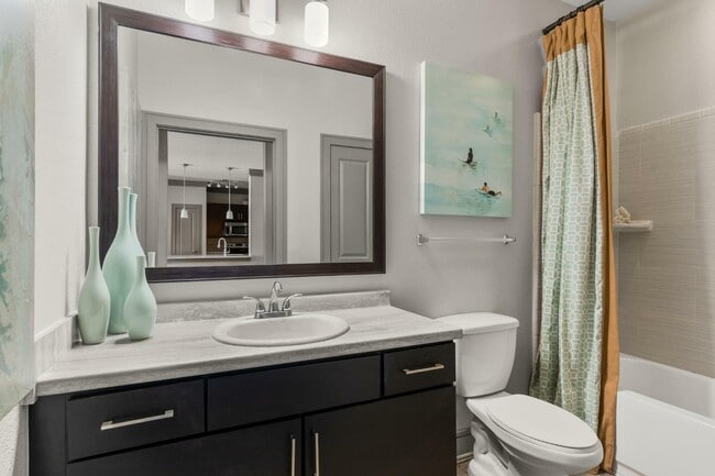 Luxe Lakewood Ranch - Bathroom - Luxe Lakewood Ranch