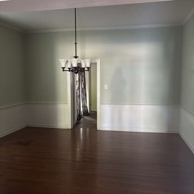 Photo - 141 Alumni Ave