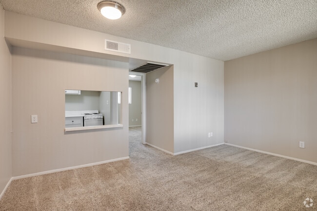 1BR, 1BA - 550SF