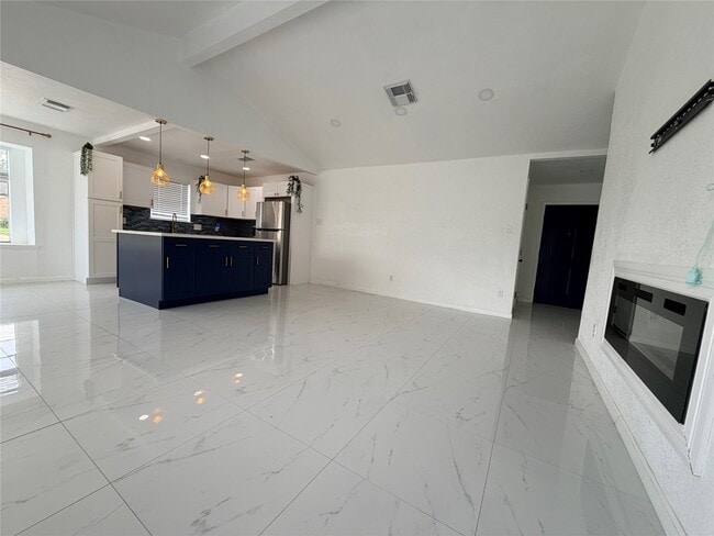 Photo - 15865 Ridgeroe Ln
