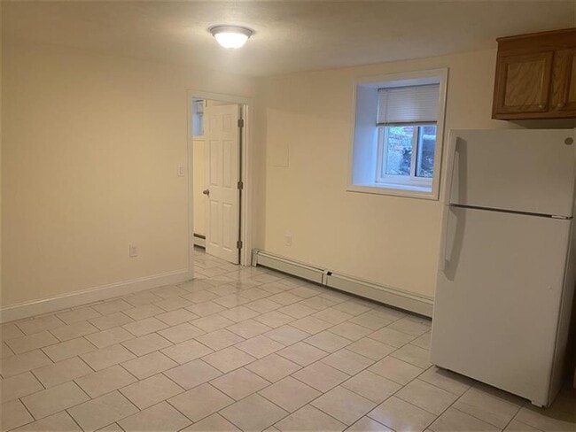 Building Photo - 401 Broadway Unit 3