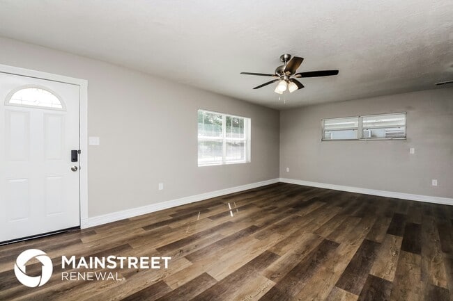 Photo - 1450 Terre Cia Ave