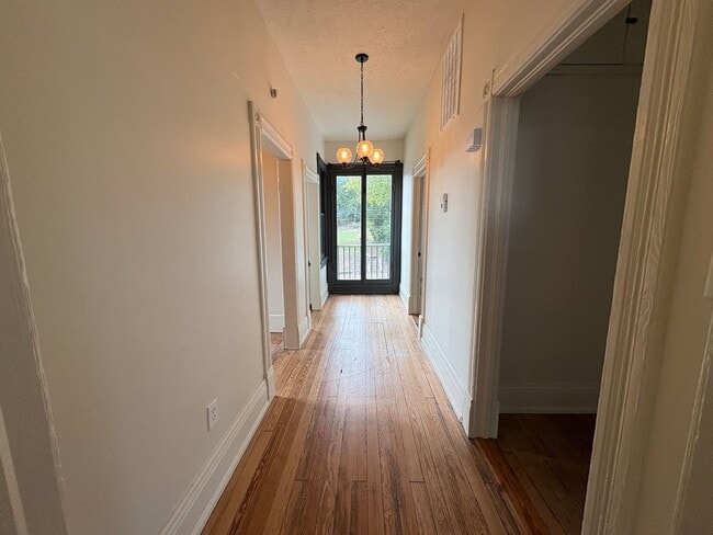 Photo - 1001 Walnut St Unit B