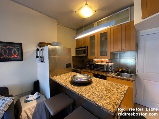 Photo - 705 Massachusetts Ave