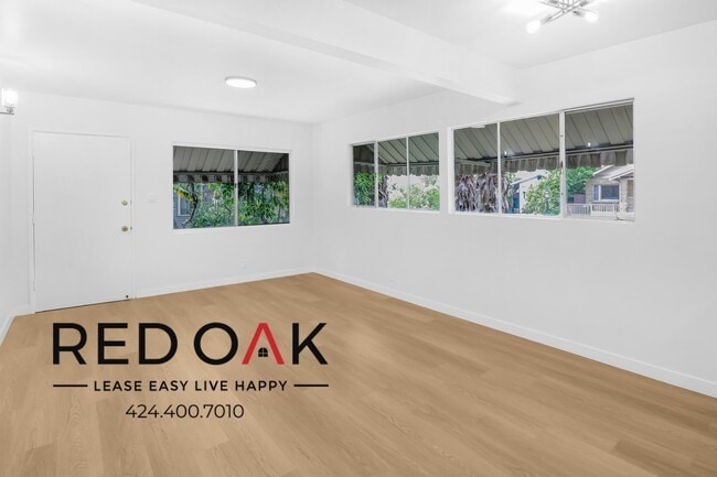 Building Photo - 153 S Ave 57 Unit 5