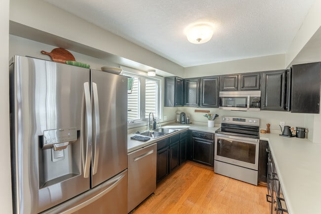 Photo - 6339 Saint Croix Trl N