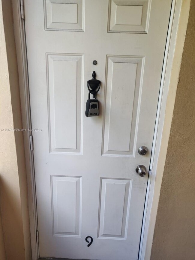 Photo - 2300 SW 3rd Ave Unit 9