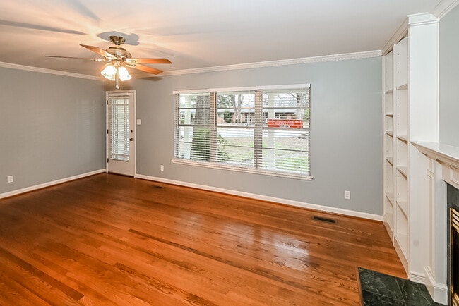 Photo - 808 Ridgecrest Dr