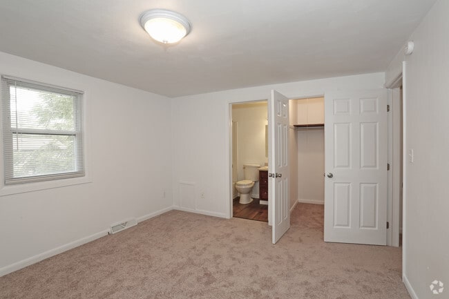 3HAB - Habitación - Sherwood Circle Townhomes Near Greensburg