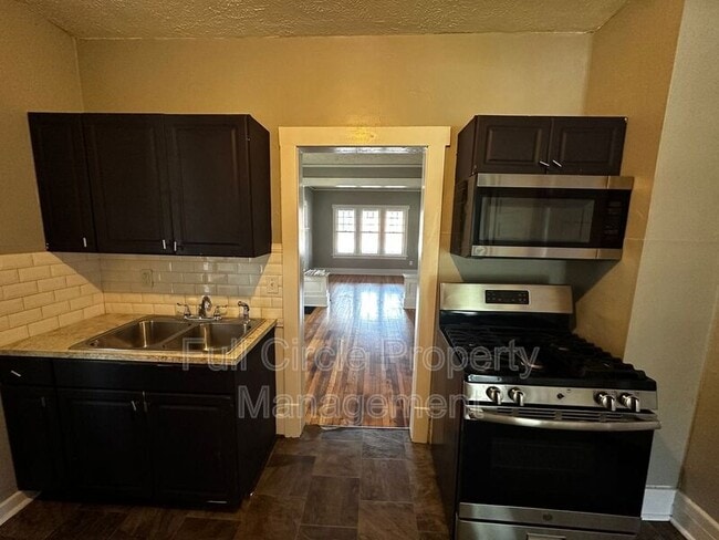 Photo - 6005 N 30th St