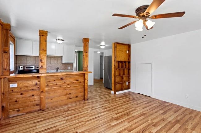Building Photo - 2918 46th St Rental