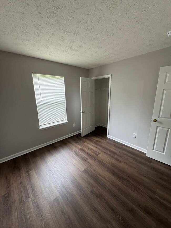 Photo - 3240 Crestwell Dr