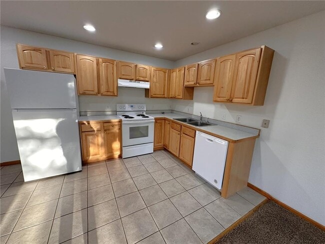 Photo - 1279 Pinewood Trail Unit #9