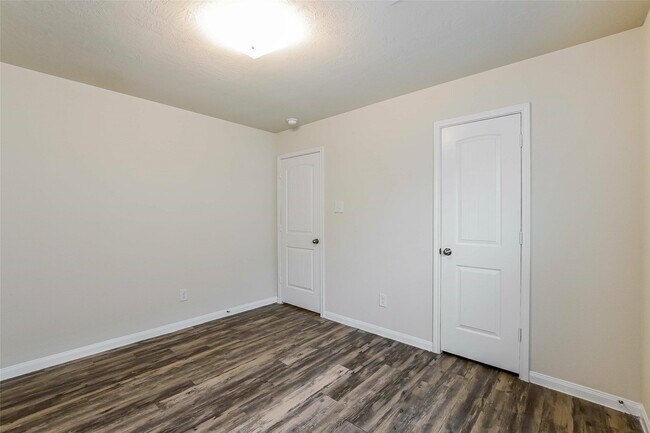 Building Photo - 5723 Long Arbor Ln Rental