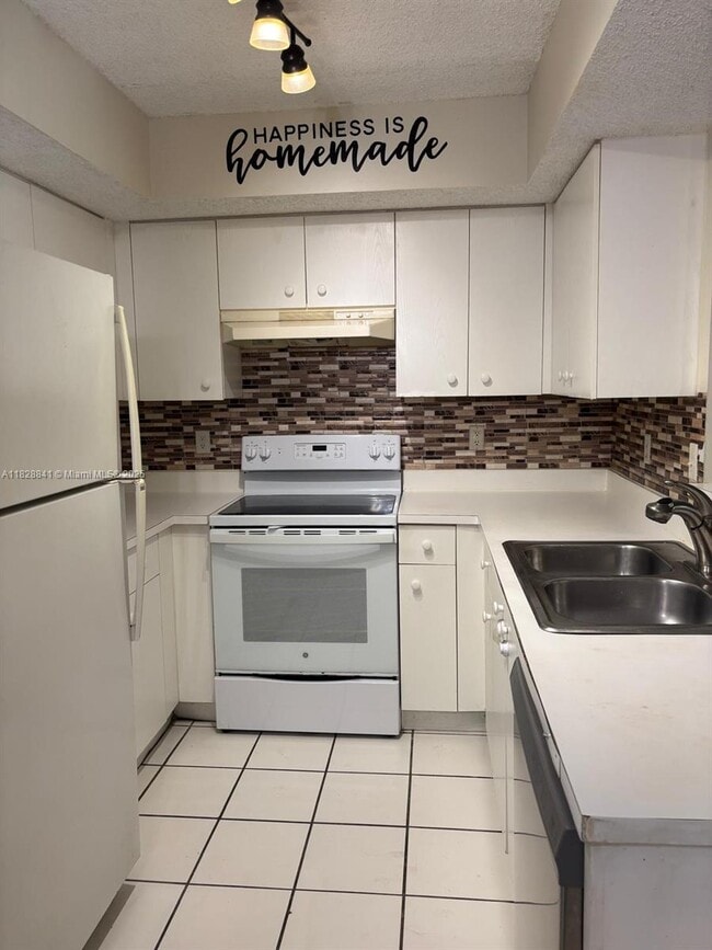 Photo - 5510 NW 61st St Unidad 112 Rental