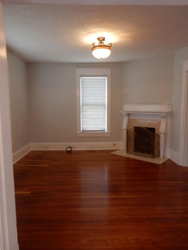 Photo - 612 Marshall Ave SW