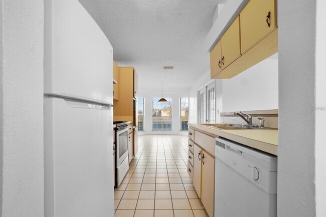 Photo - Spacious Rental Available Now, Silver Springs Shores!