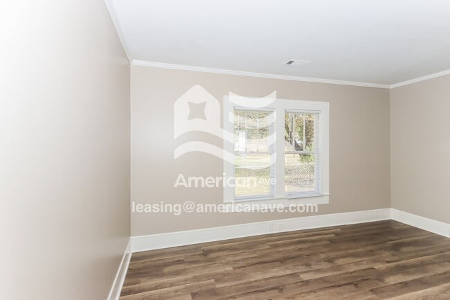 Photo - 1595 Edna Pl
