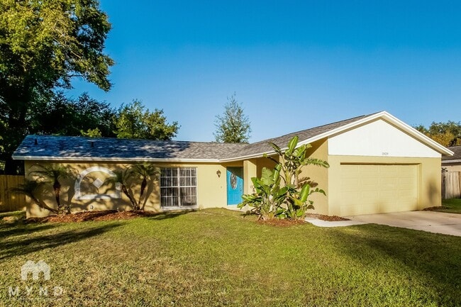 Building Photo - 3929 Oak Hammock Dr
