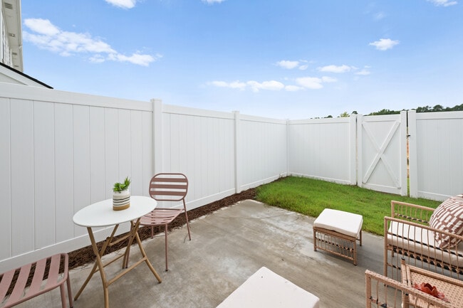 Oak Lake Townhomes