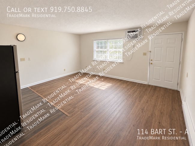 Photo - 114 Bart St Unit A