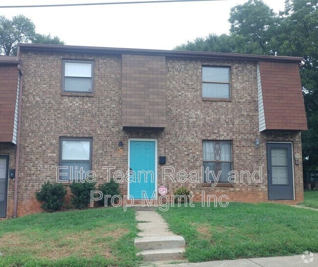 Building Photo - 309 Cemetery St Unit D Rental